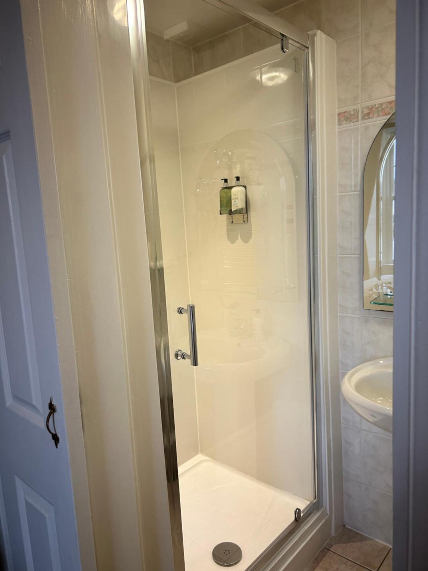 Daviot Guest House Еър Екстериор снимка